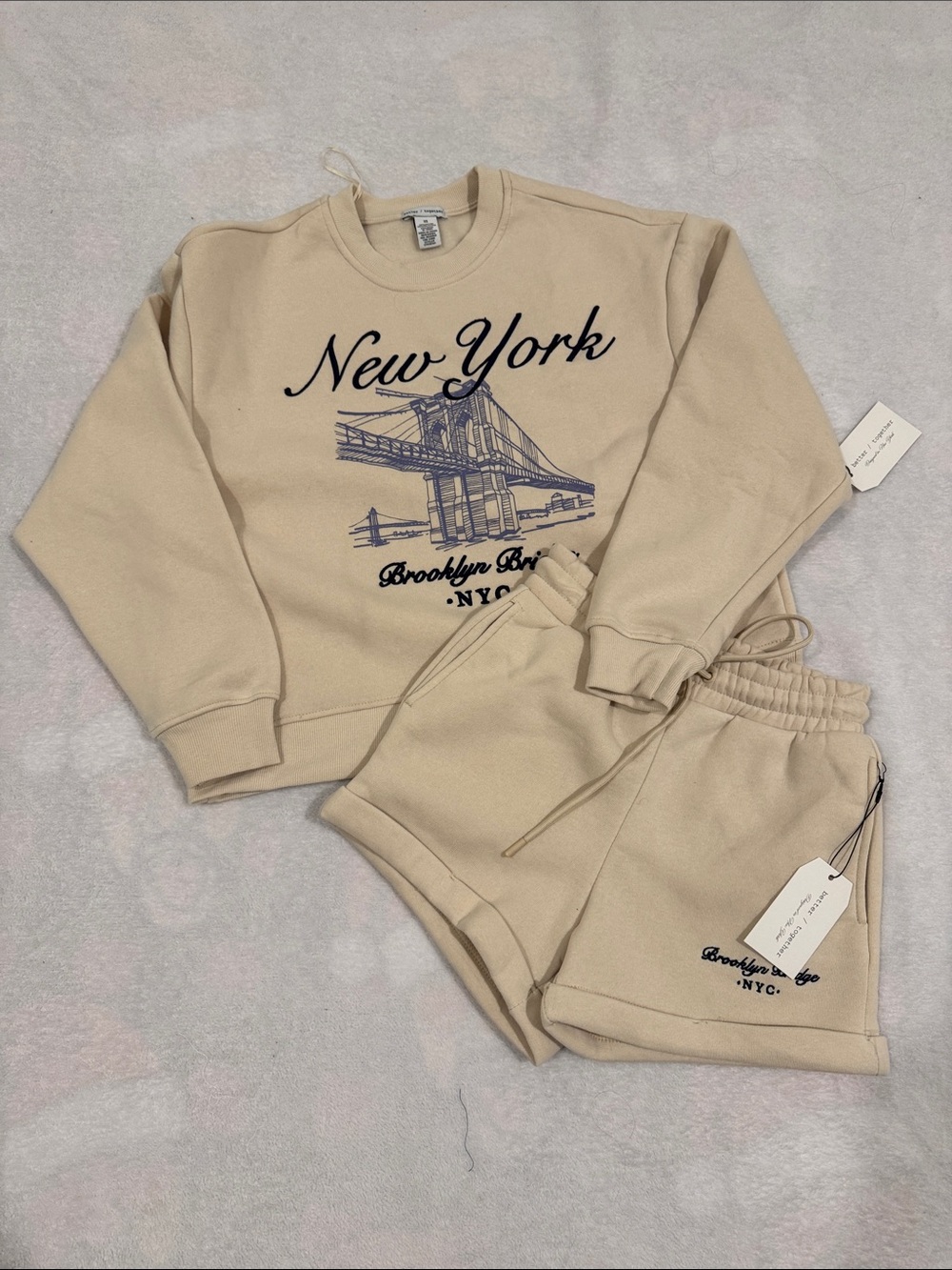 New York Brooklyn Bridge Sweatshirt & Shorts Fleece Set - Cream